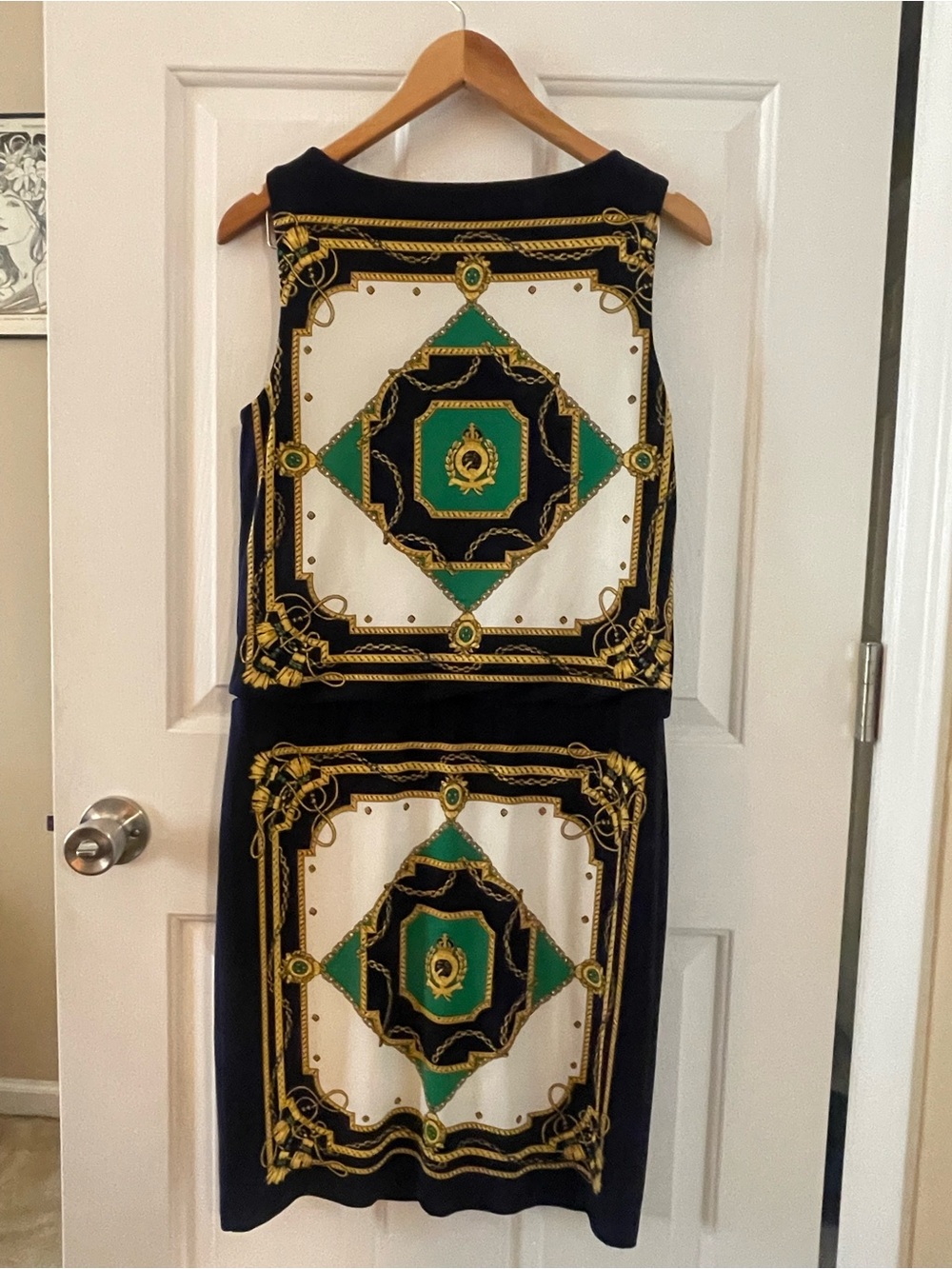 Lauren Ralph Lauren Equestrian Navy Green & White Printed Medallion Dress - Picture 4 of 5